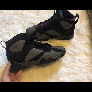 Jordan Bordeaux 7’s
